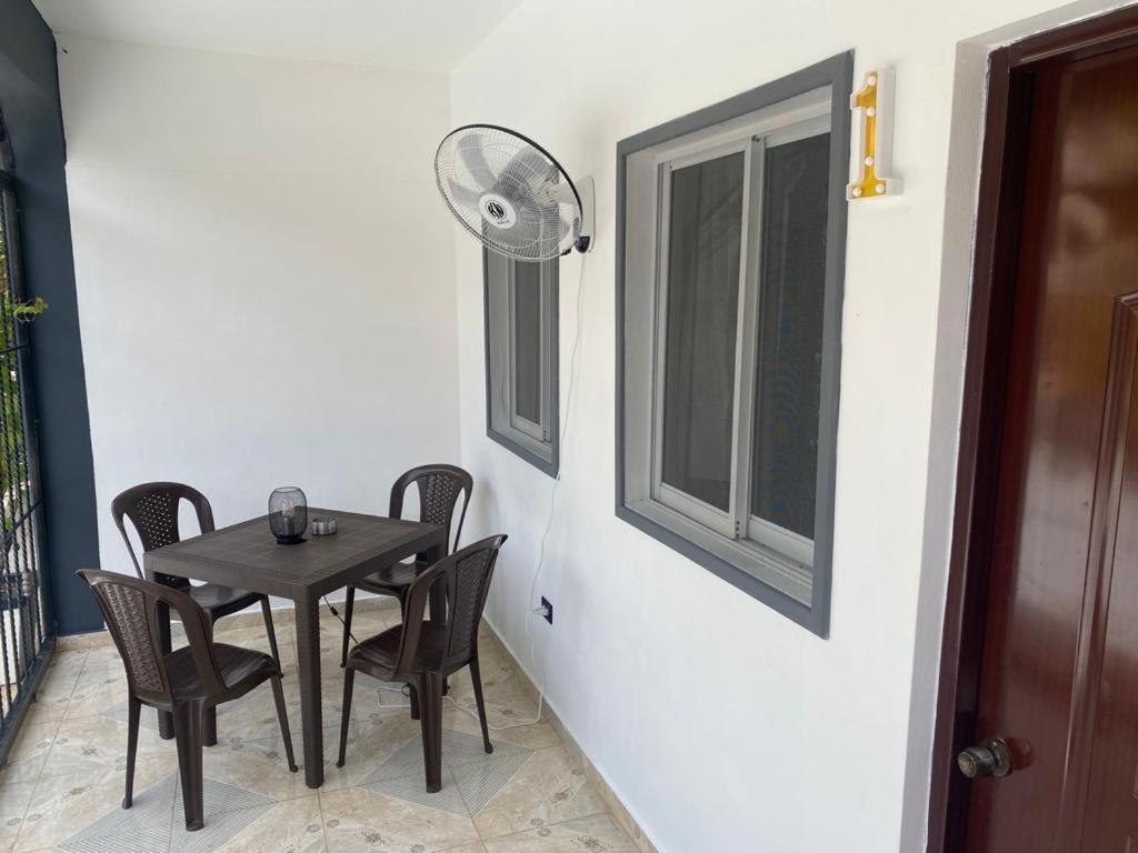 Caribbean Domicile Apartment ลาสแตร์เรนาส ภายนอก รูปภาพ